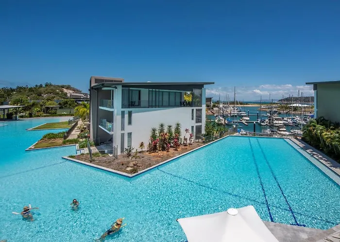 Absolute Waterfront Magnetic Island